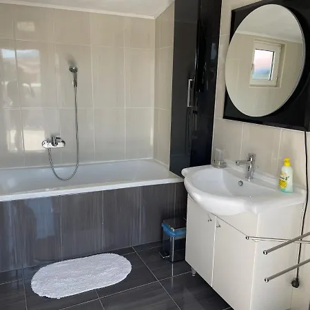 Apartman Lada Appartement Makarska