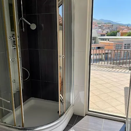 Apartman Lada Appartement Makarska